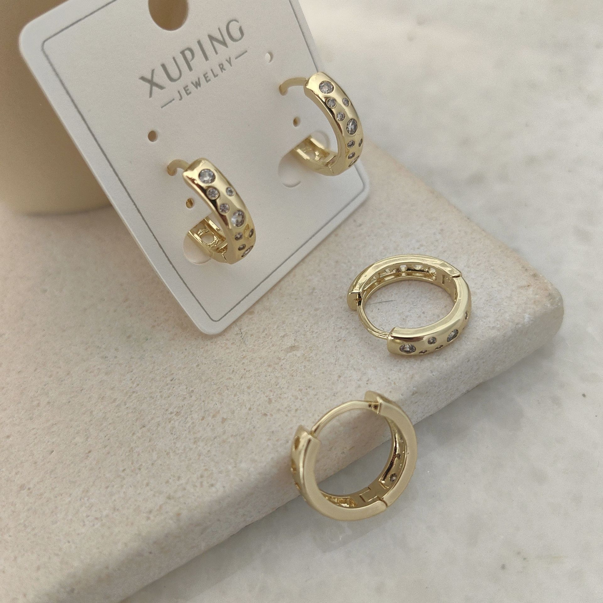 14K ALTIN KAPLAMA TAŞLI KÜPE