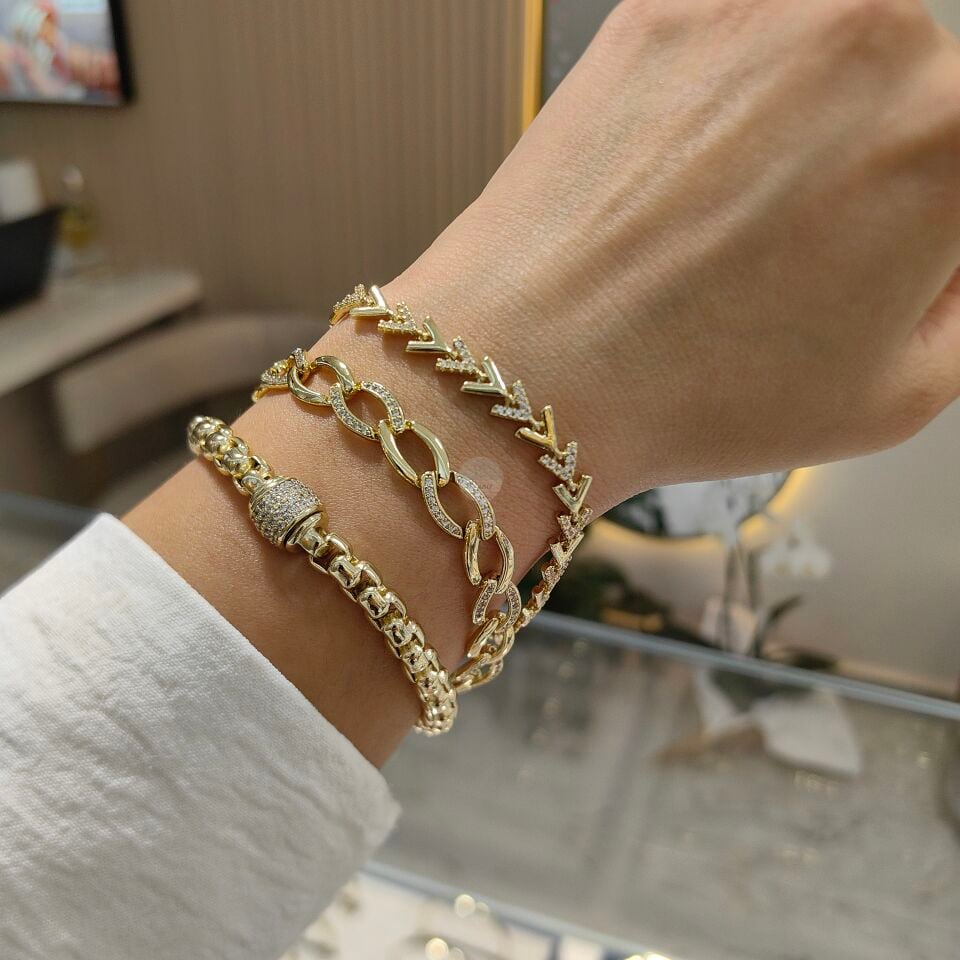 14K ALTIN KAPLAMA OMORFİ BİLEKLİKLER