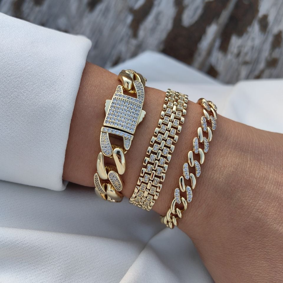 14 AYAR ALTIN RENGİNDE GURMET KOMBİN