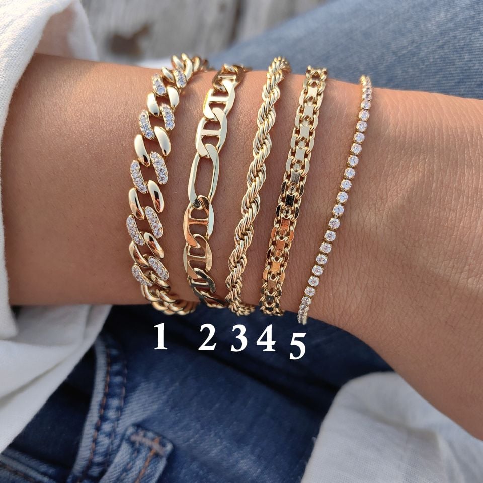 14 AYAR ALTIN RENGİNDE BİLEKLİKLER