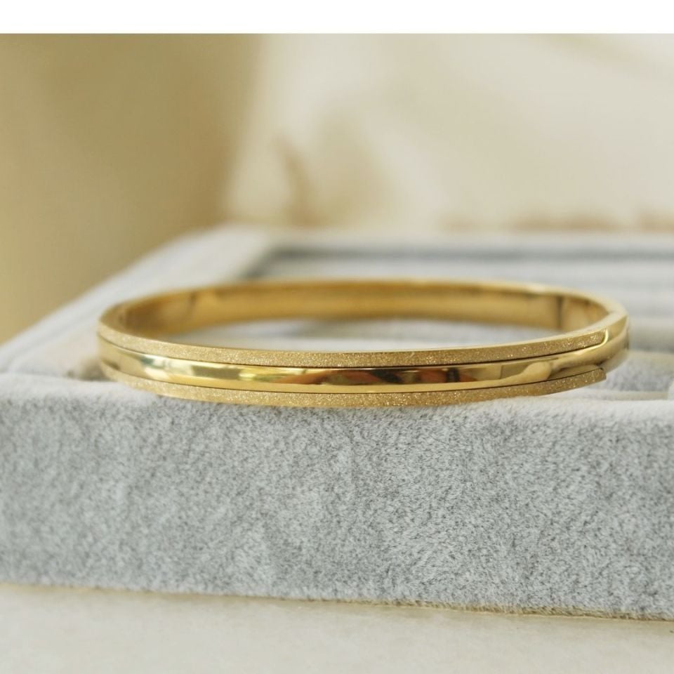 ÇELİK SİMLİ GOLD KELEPÇE