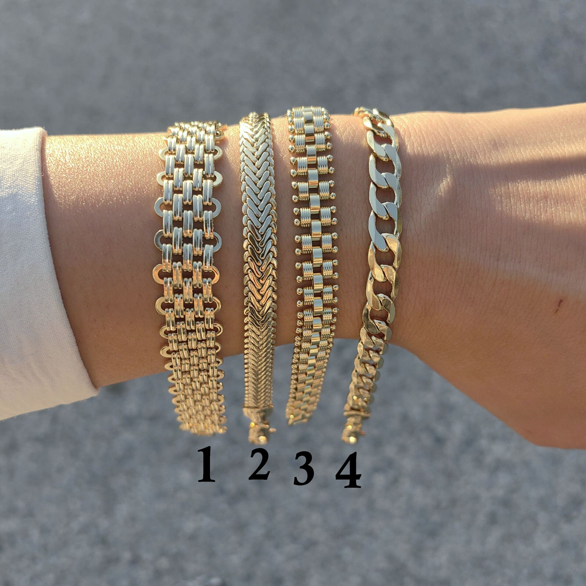 14 AYAR ALTIN KAPLAMA TAŞSIZ BİLEKLİKLER