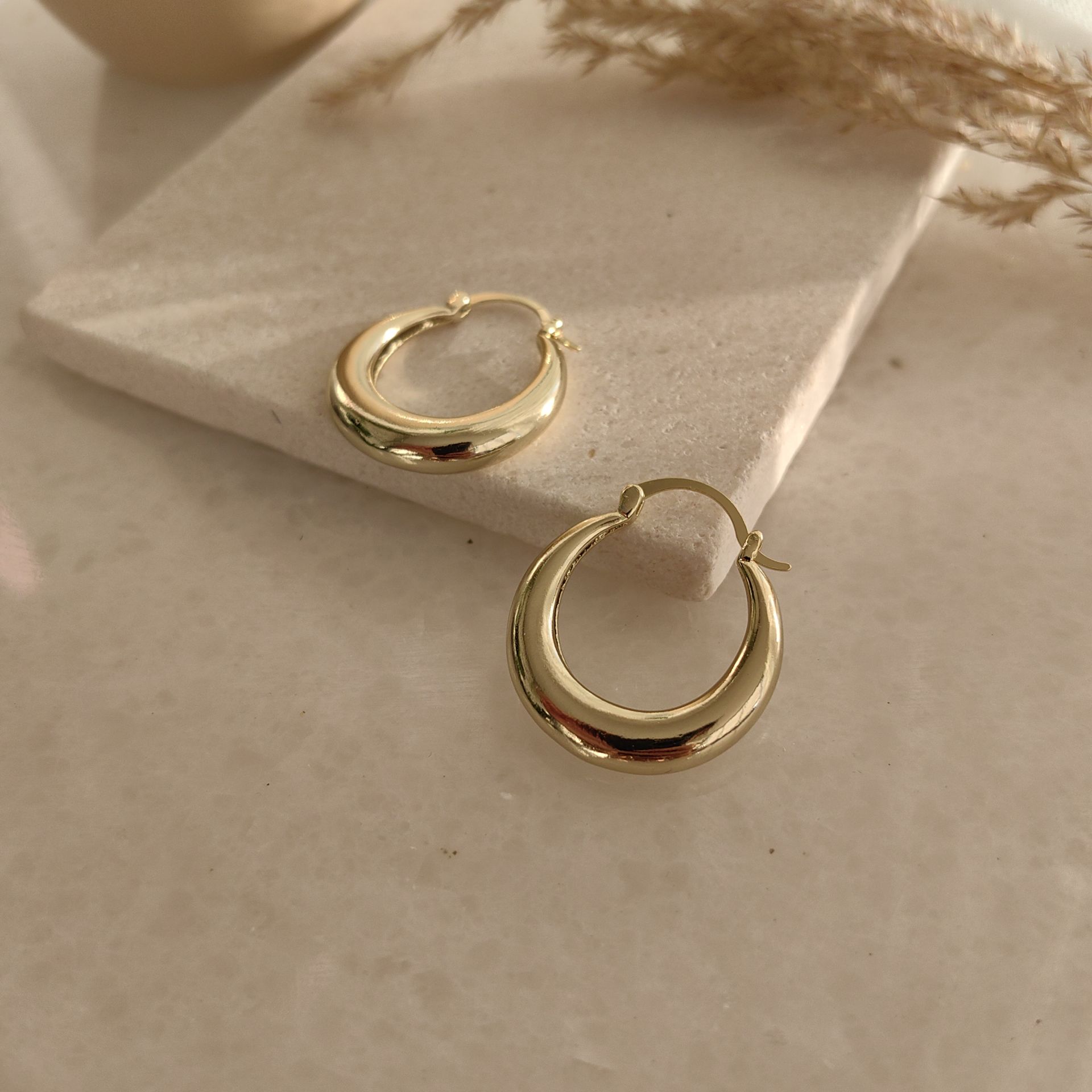 14K ALTIN KAPLAMA KUYUMCU MODEL KÜPE