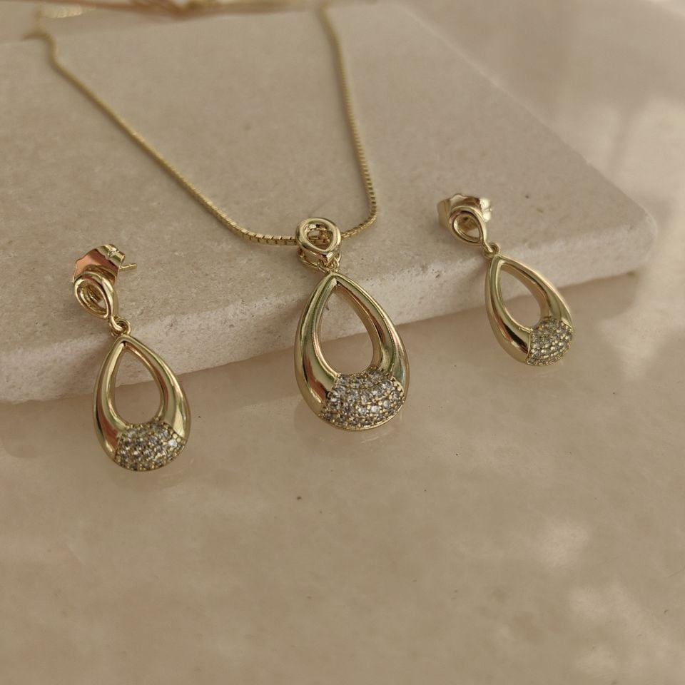 14K ALTIN RENGİNDE DAMLA SET