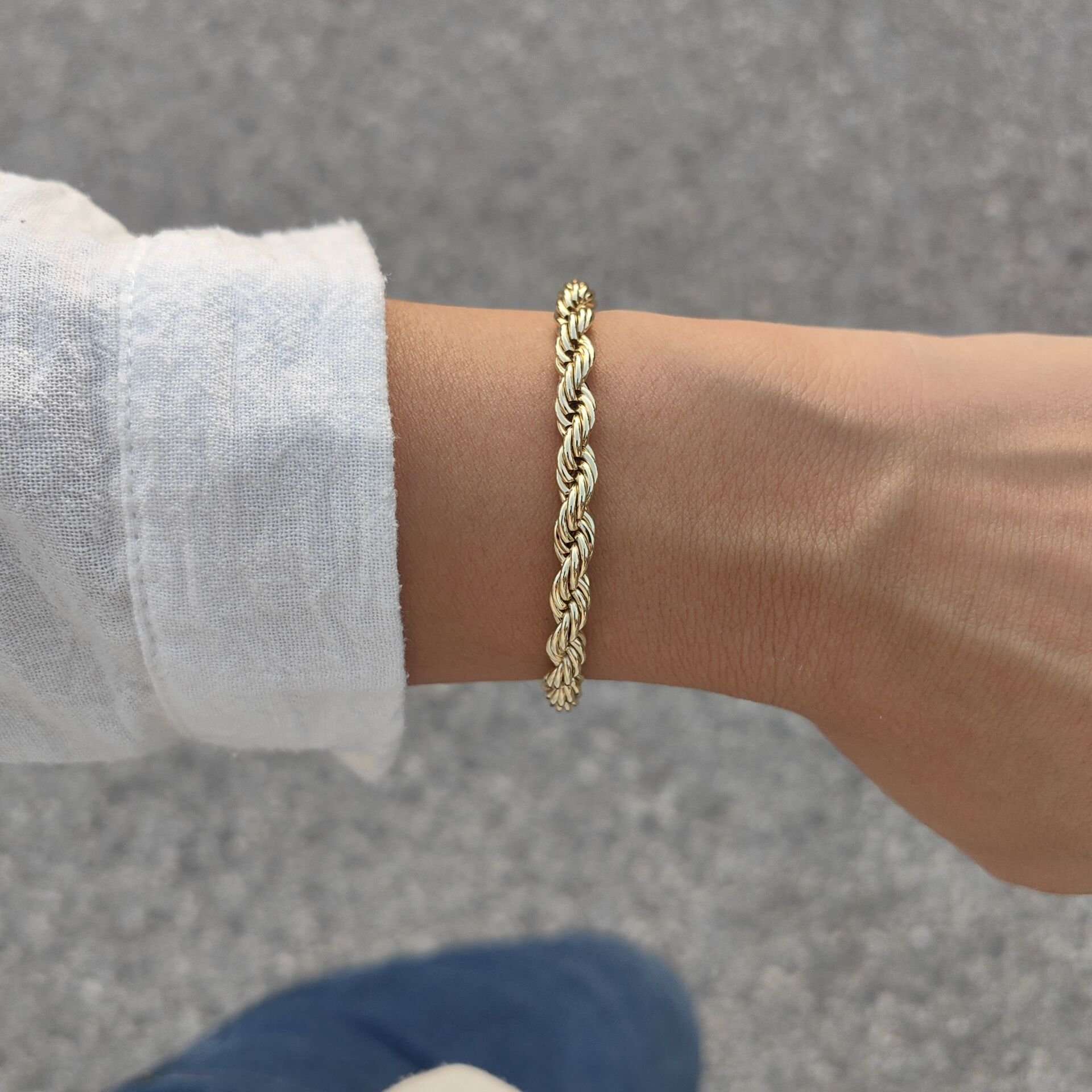 14 AYAR ALTIN KAPLAMA BURGU BİLEKLİK