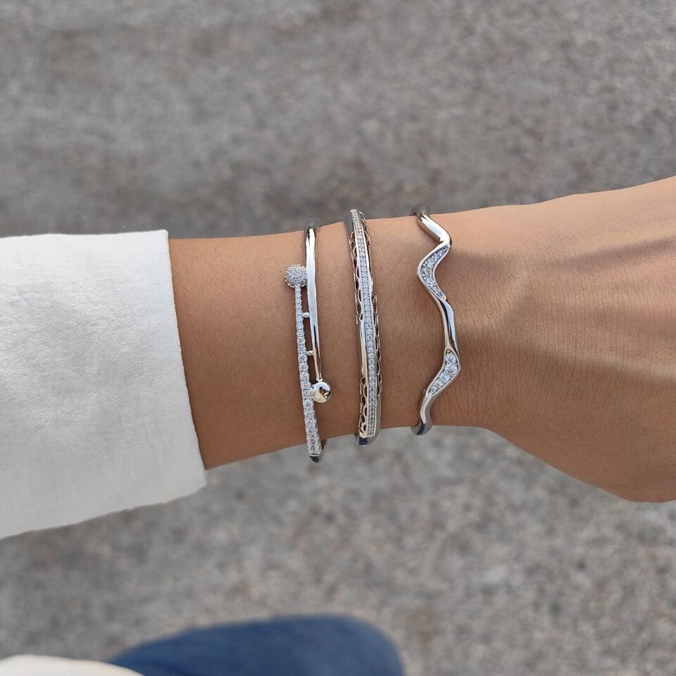 SİLVER KAPLAMA KELEPÇELİ BİLEZİKLER