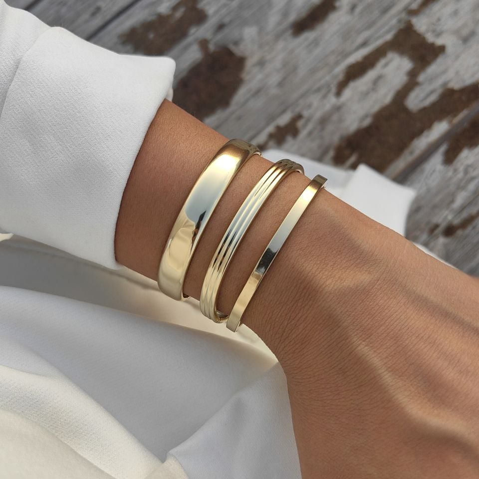 14K ALTIN RENGİNDE KELEPÇELER