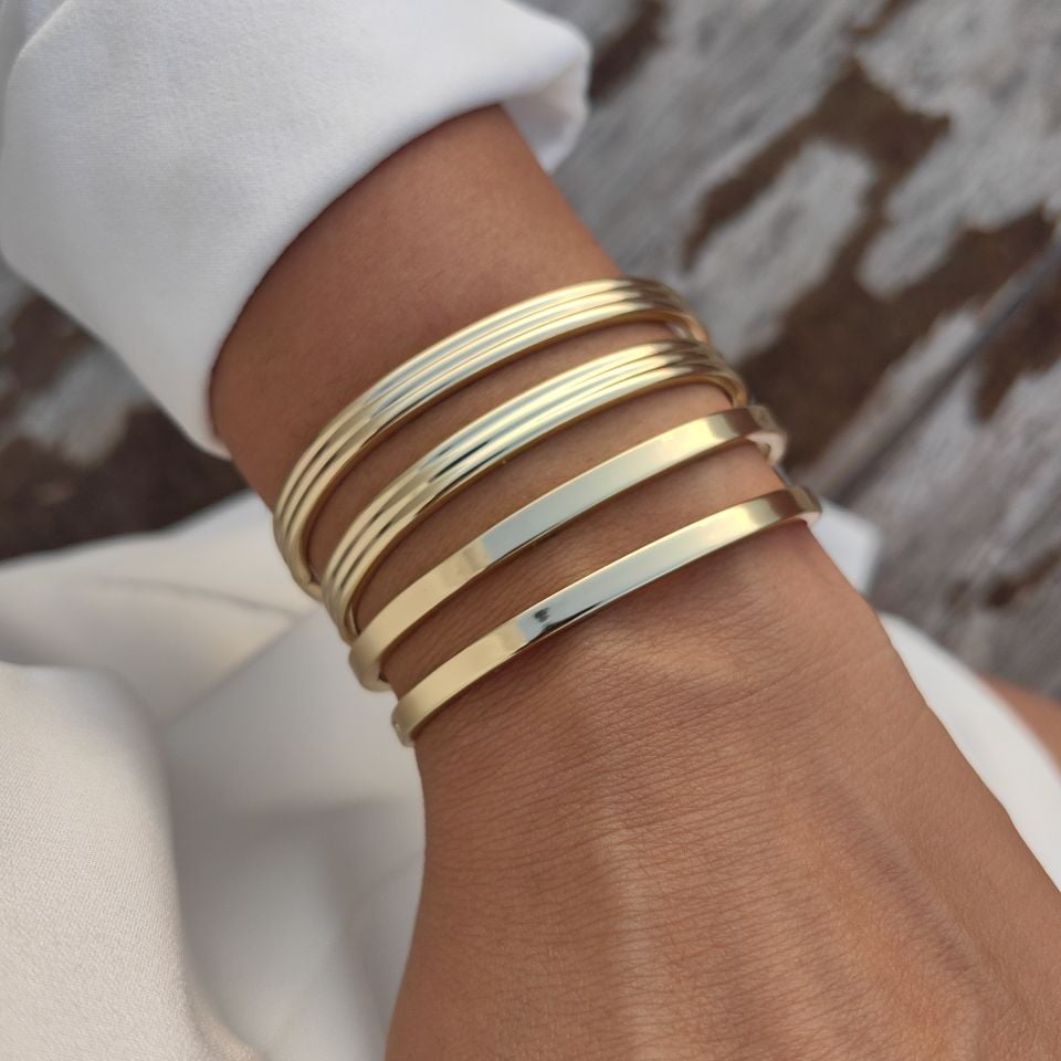 14K ALTIN RENGİNDE KELEPÇELER