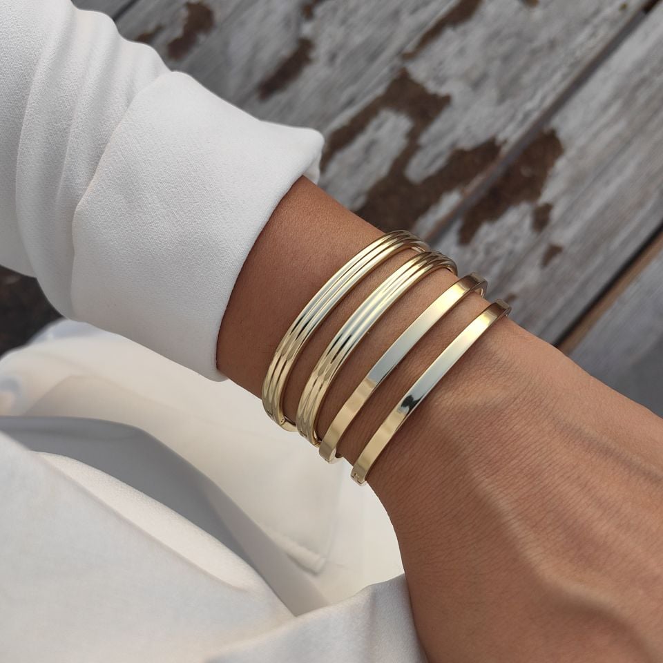 14K ALTIN RENGİNDE KELEPÇELER