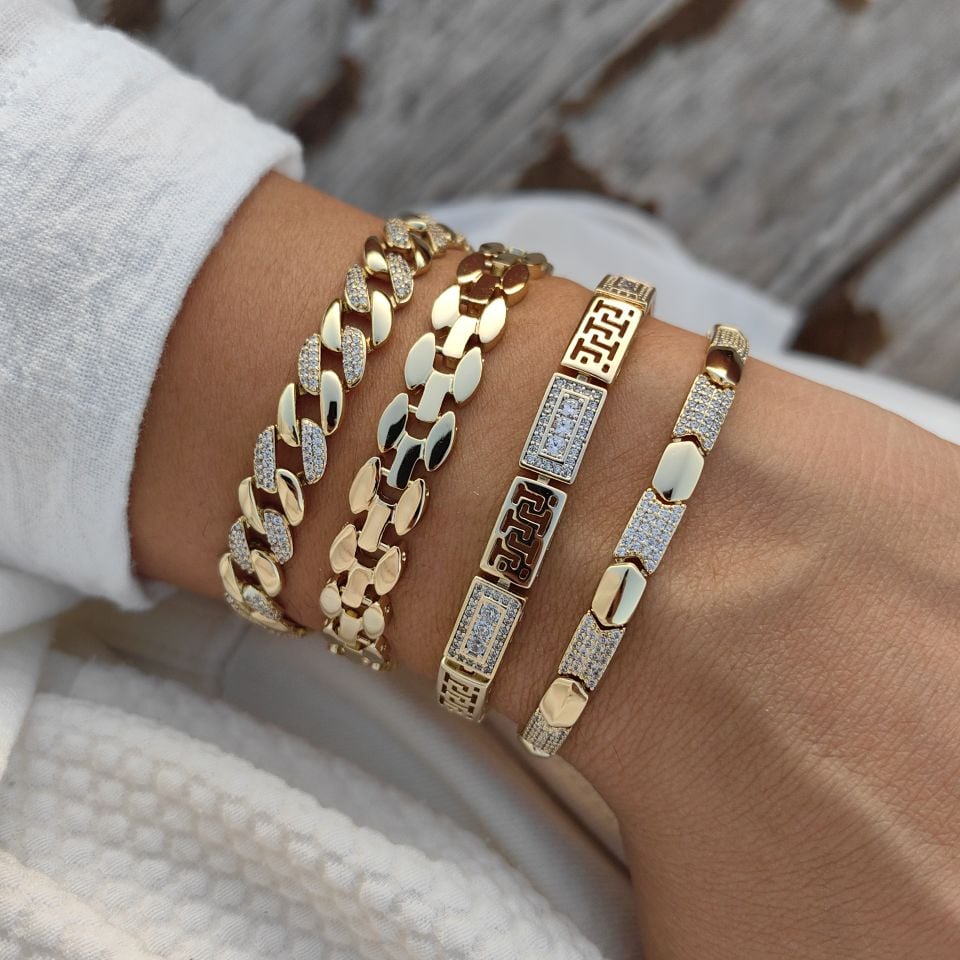 14K ALTIN RENGİNDE BİLEKLİKLER