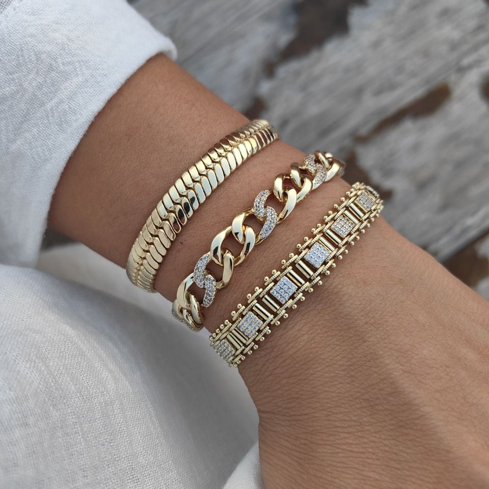 14K ALTIN RENGİNDE BİLEKLİKLER