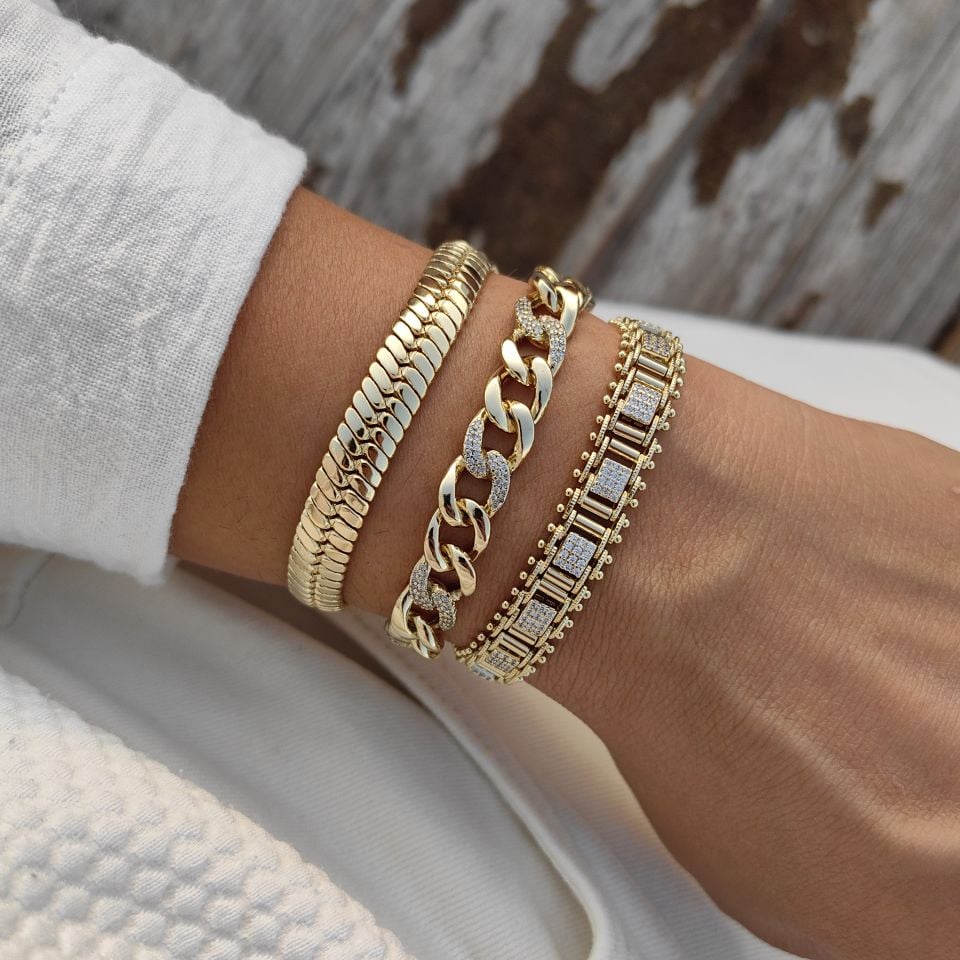 14K ALTIN RENGİNDE BİLEKLİKLER