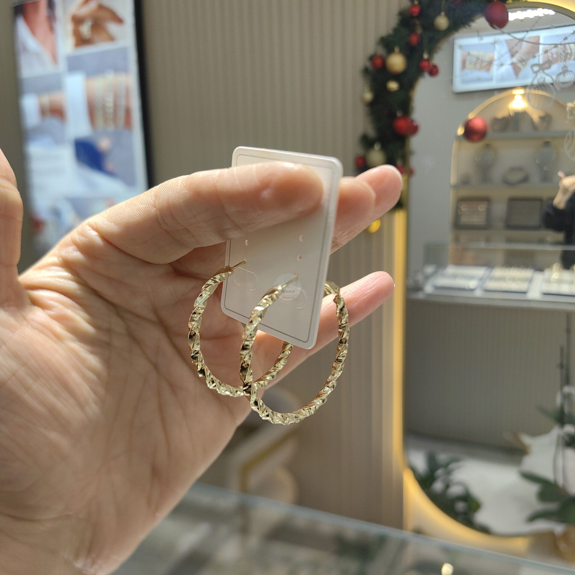 14K ALTIN KAPLAMA BURGULU KÜPE