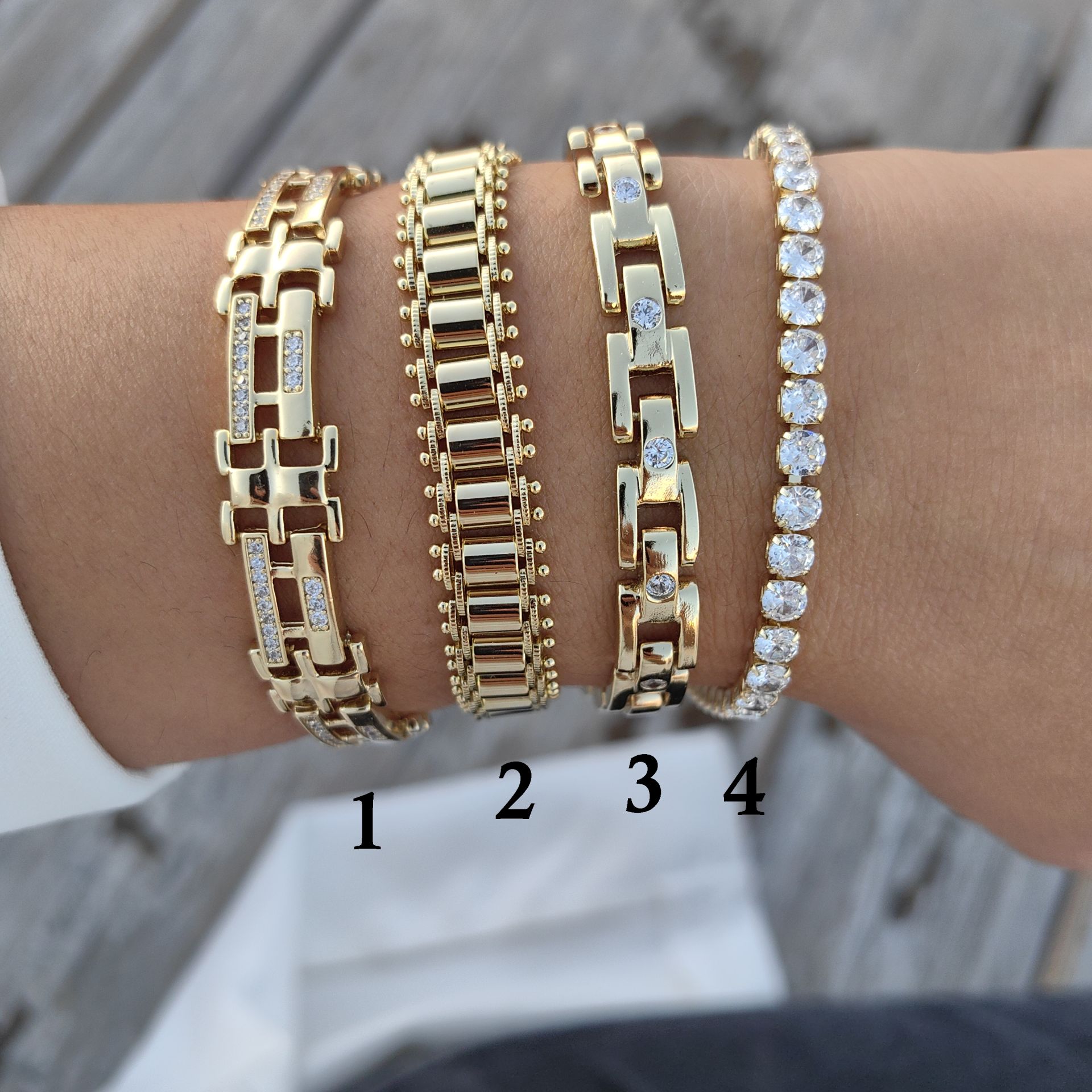 14K ALTIN KAPLAMA BİLEKLİKLER