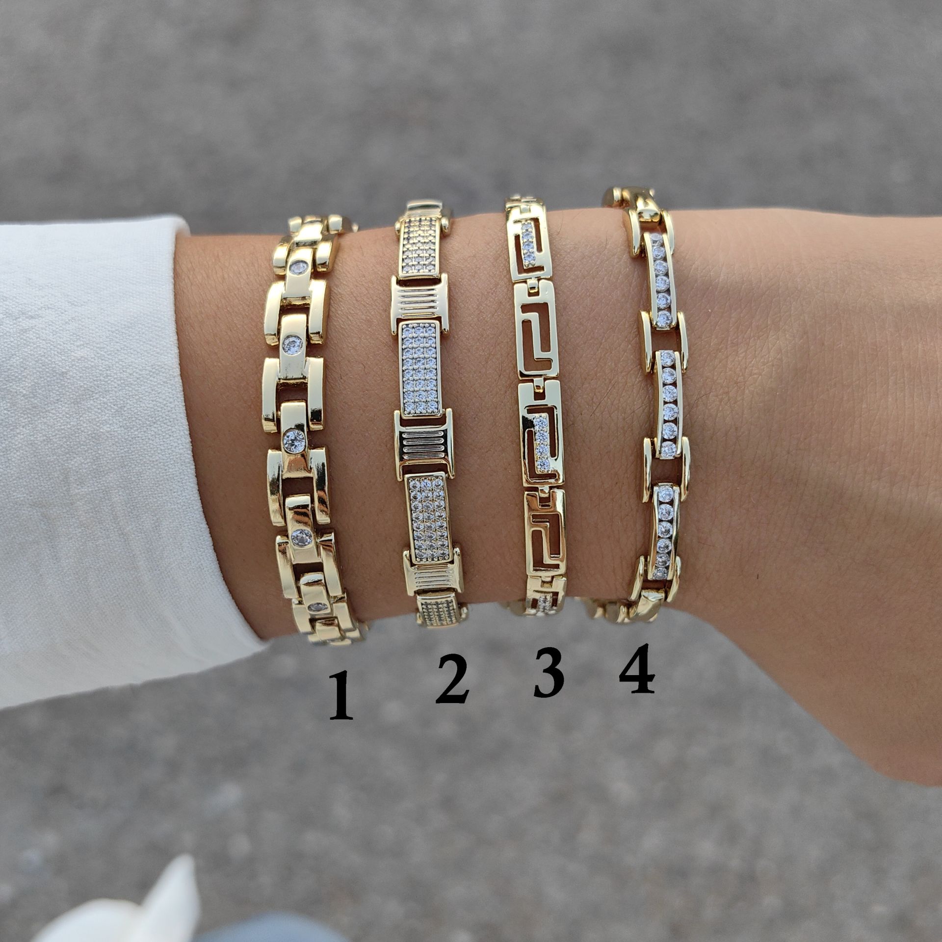 14K ALTIN KAPLAMA BİLEKLİKLER