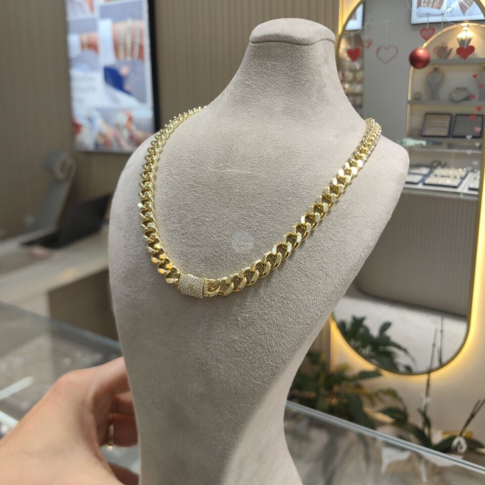 HALKA KUYUM MODEL GURMET SET