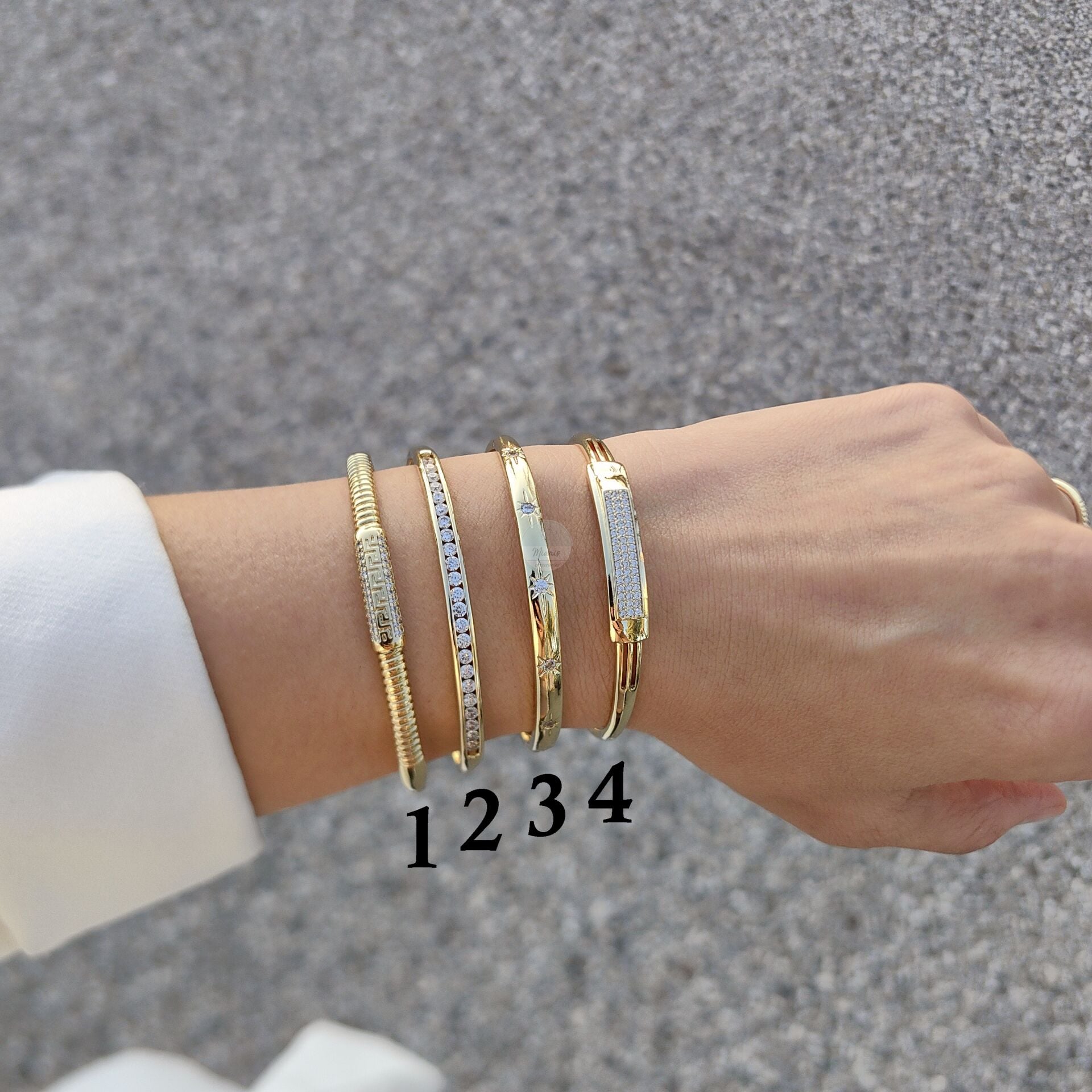 14K ALTIN KAPLAMA KELEPÇELİ BİLEZİKLER