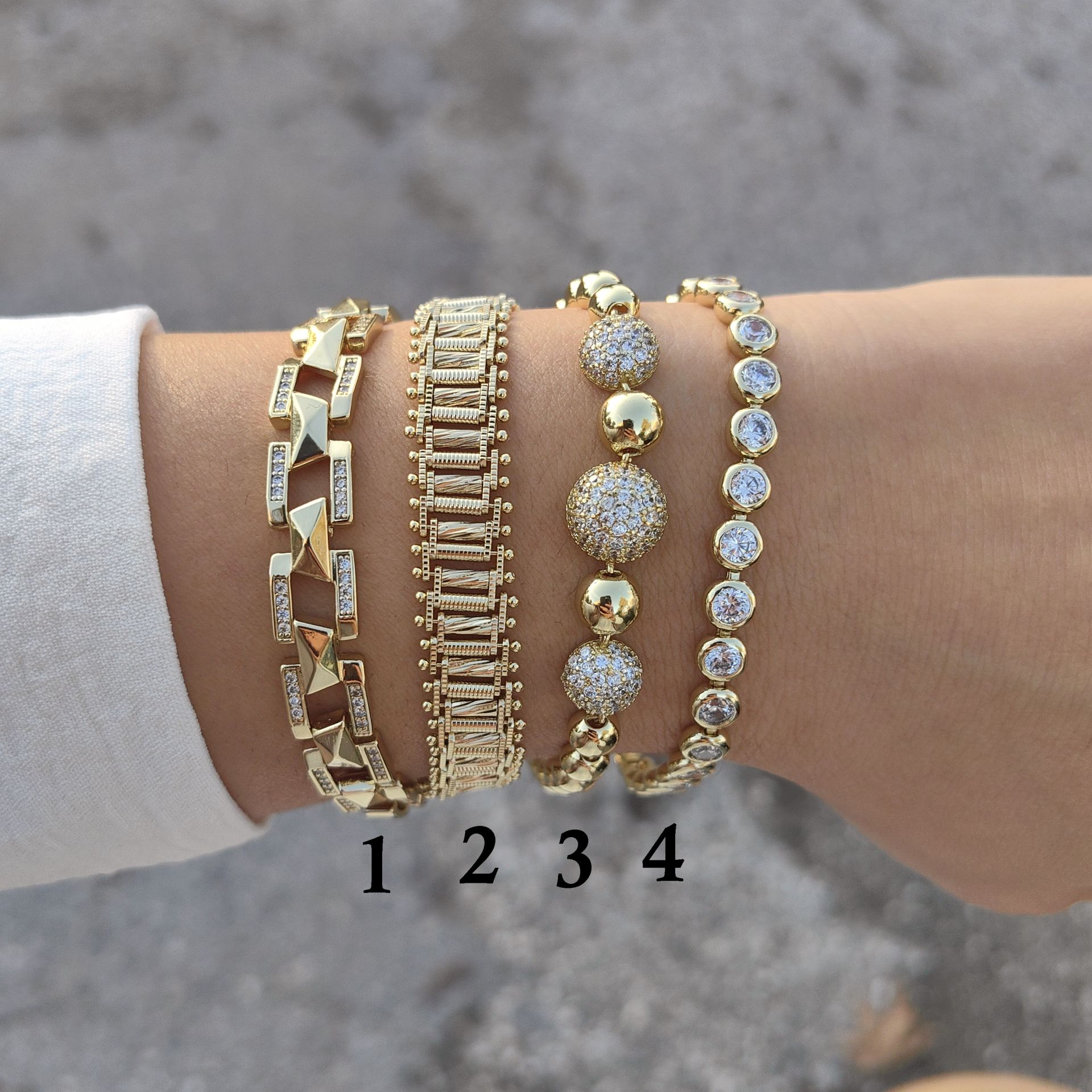 14K ALTIN KAPLAMA  BİLEKLİKLER