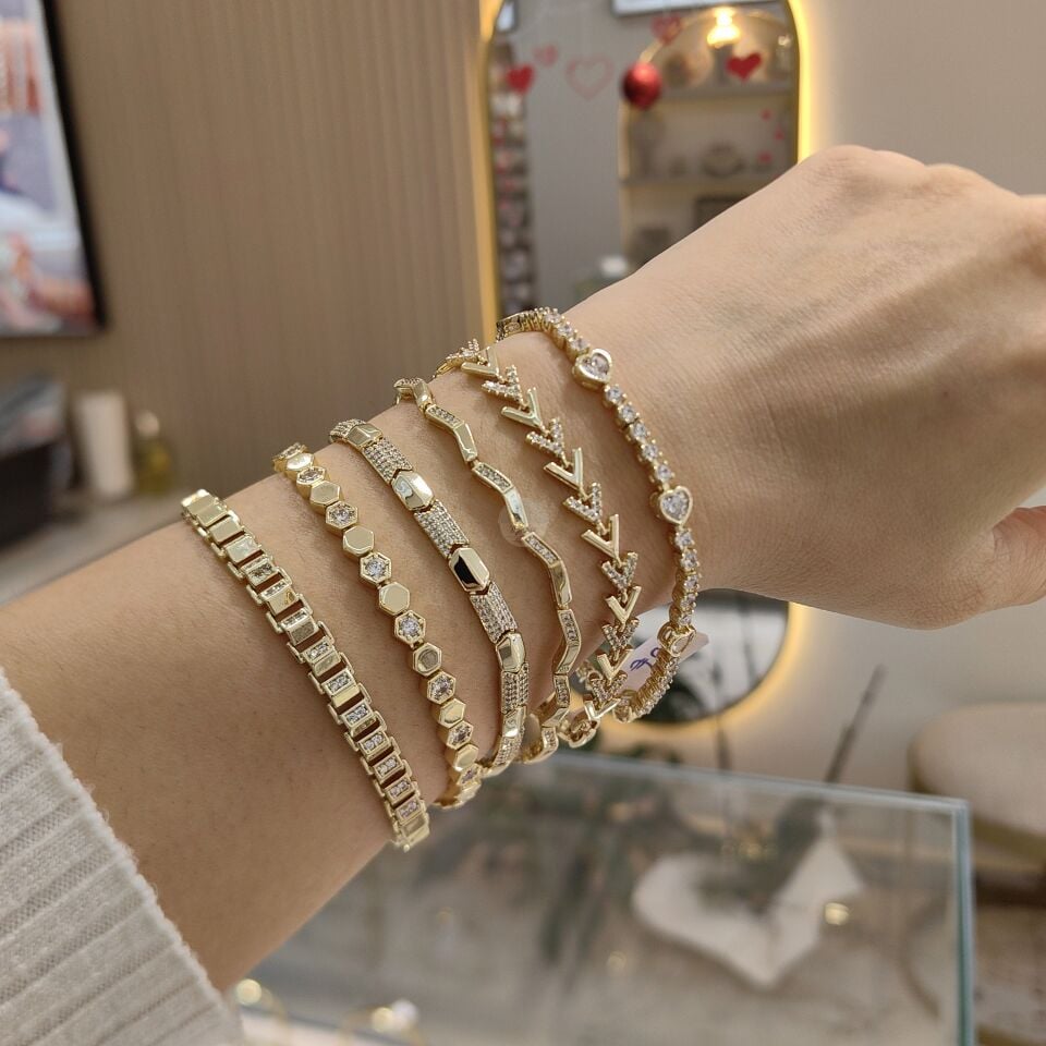 14K ALTIN KAPLAMA ELEGANT BİLEKLİKLER