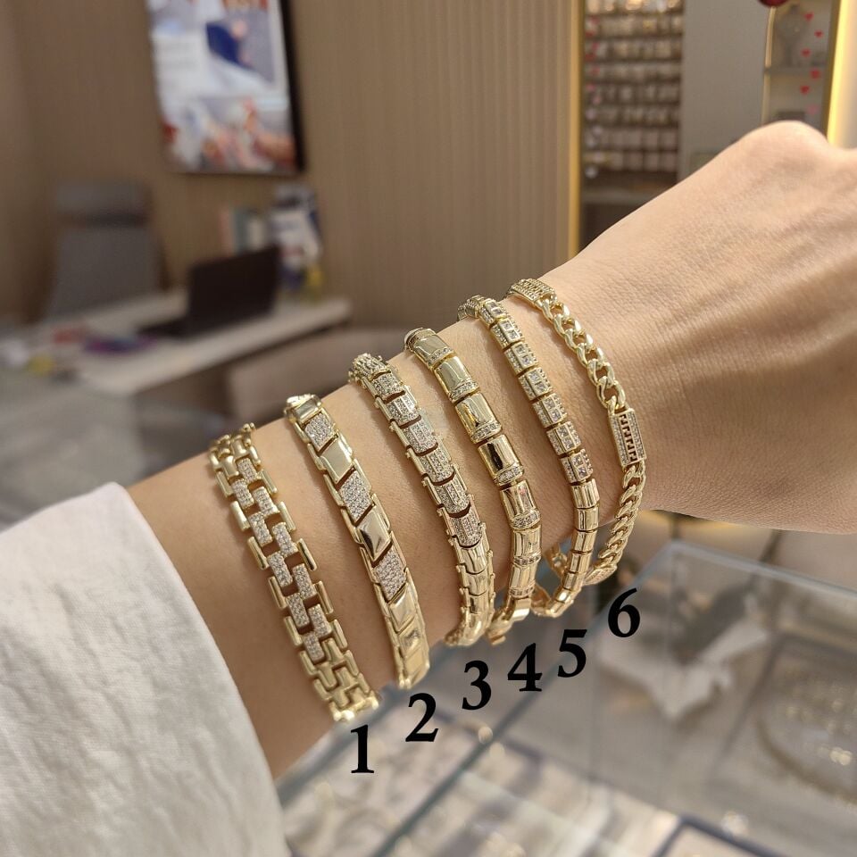 14K ALTIN KAPLAMA CHİC BİLEKLİKLER