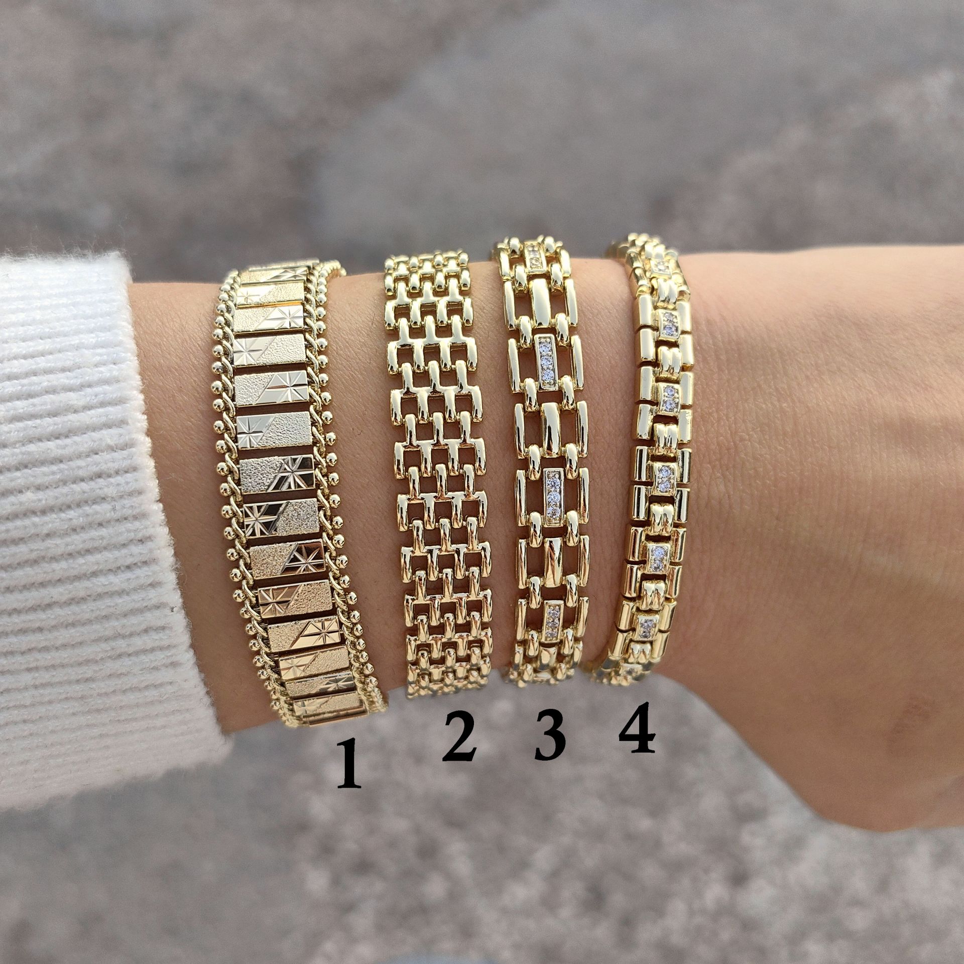 14 AYAR ALTIN KAPLAMA BAHAR BİLEKLİKLER