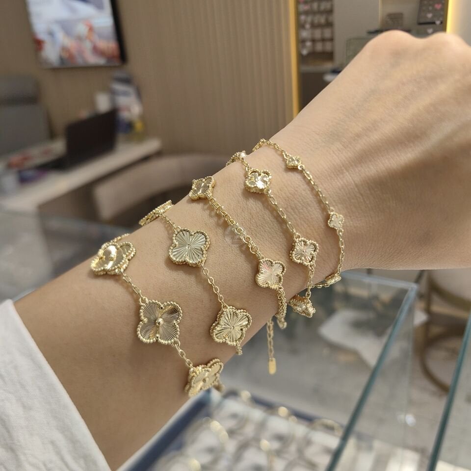 14K ALTIN KAPLAMA YONCA CLEFF BİLEKLİKLER