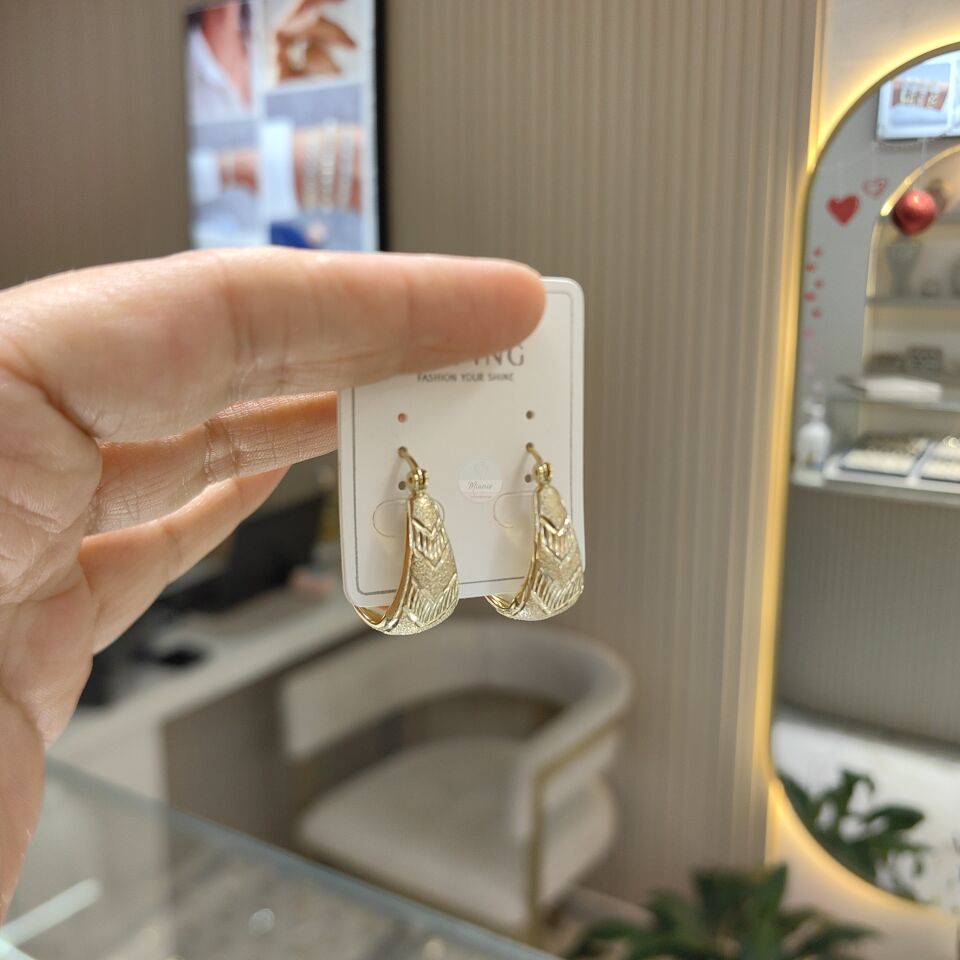 14K ALTIN KAPLAMA VİNTAGE KÜPE