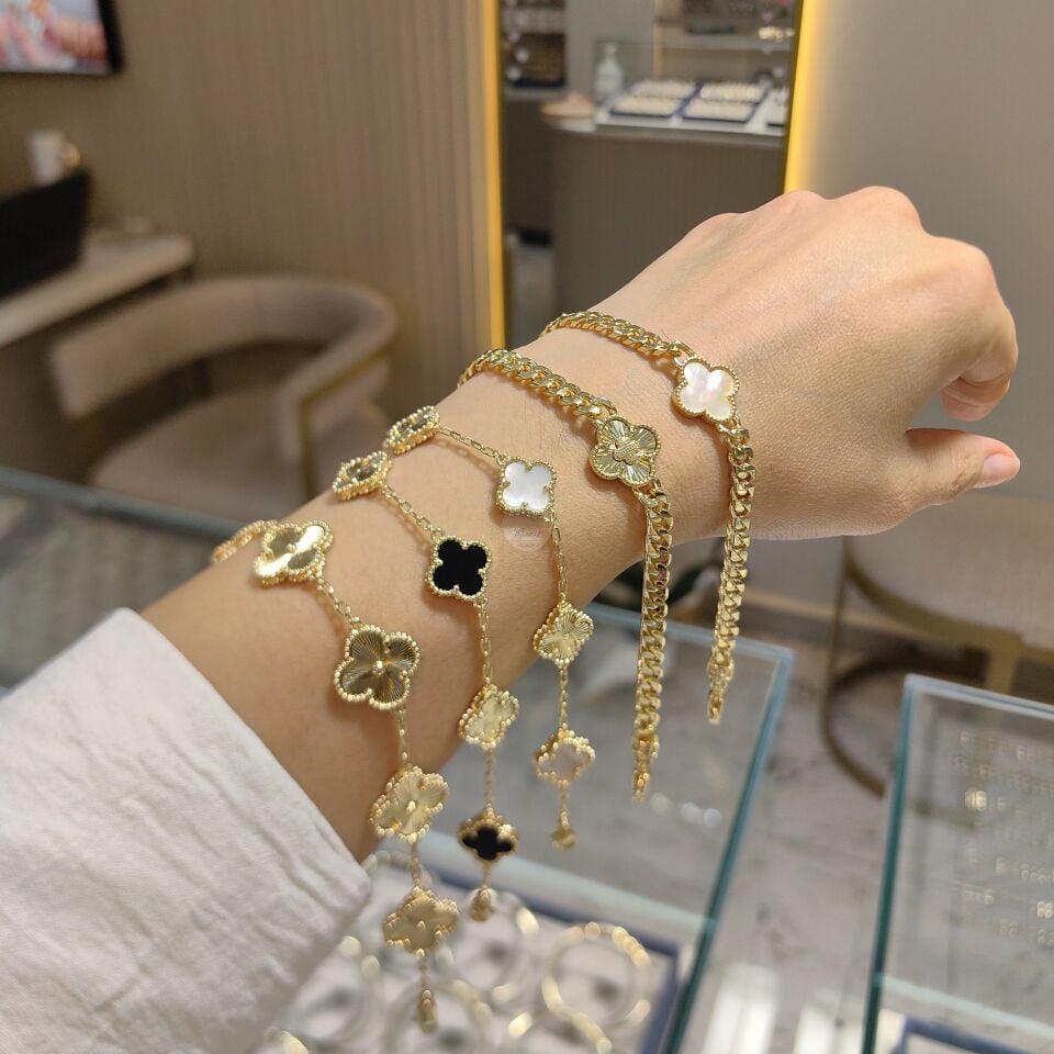 14K ALTIN KAPLAMA VN CLFF BİLEKLİKLER