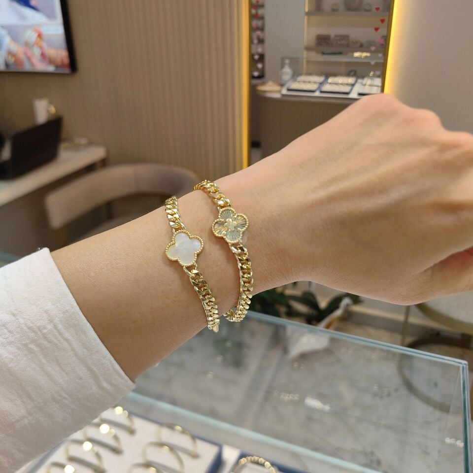 14K ALTIN KAPLAMA VN CLFF BİLEKLİKLER