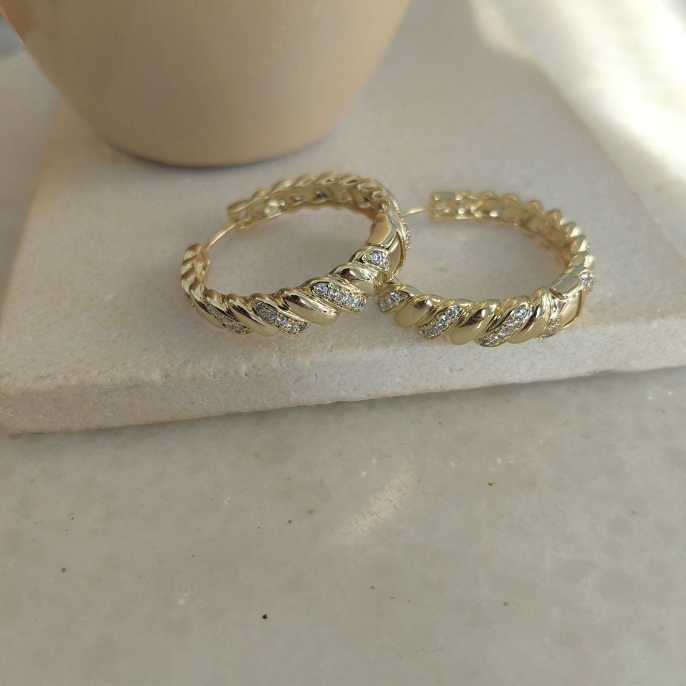 14K ALTIN KAPLAMA TAŞLI HALKA KÜPE