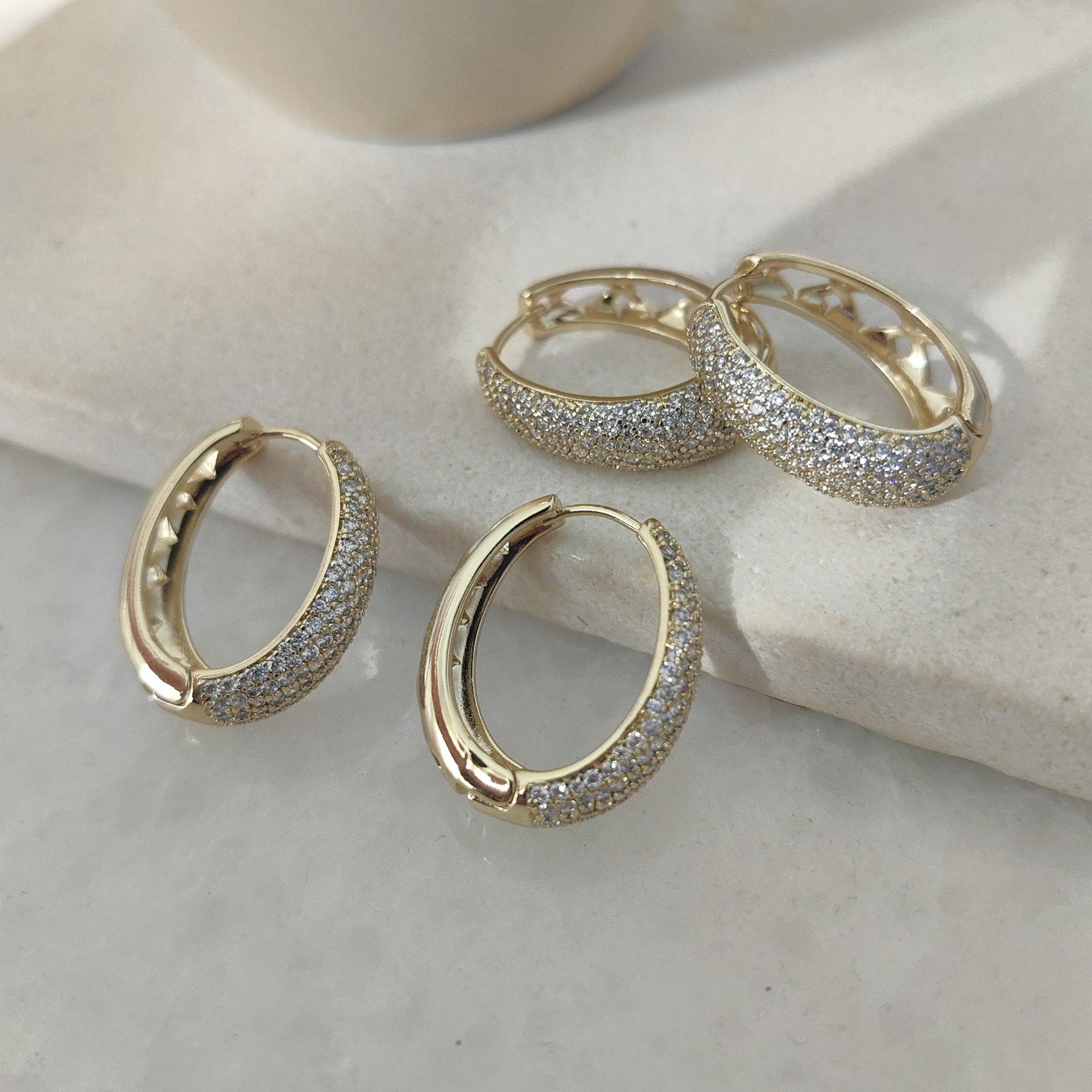 14K ALTIN KAPLAMA OVAL TAŞLI KÜPE