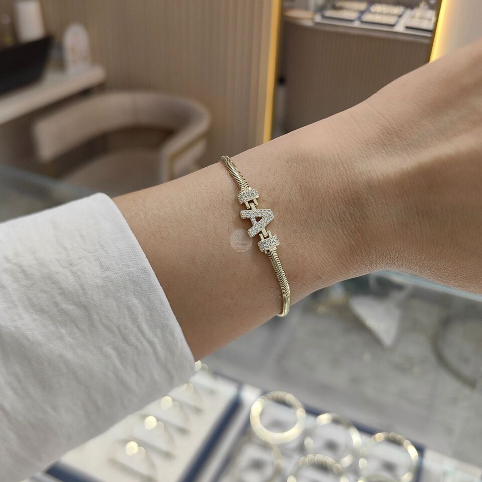 14K ALTIN KAPLAMA HARF BİLEKLİK
